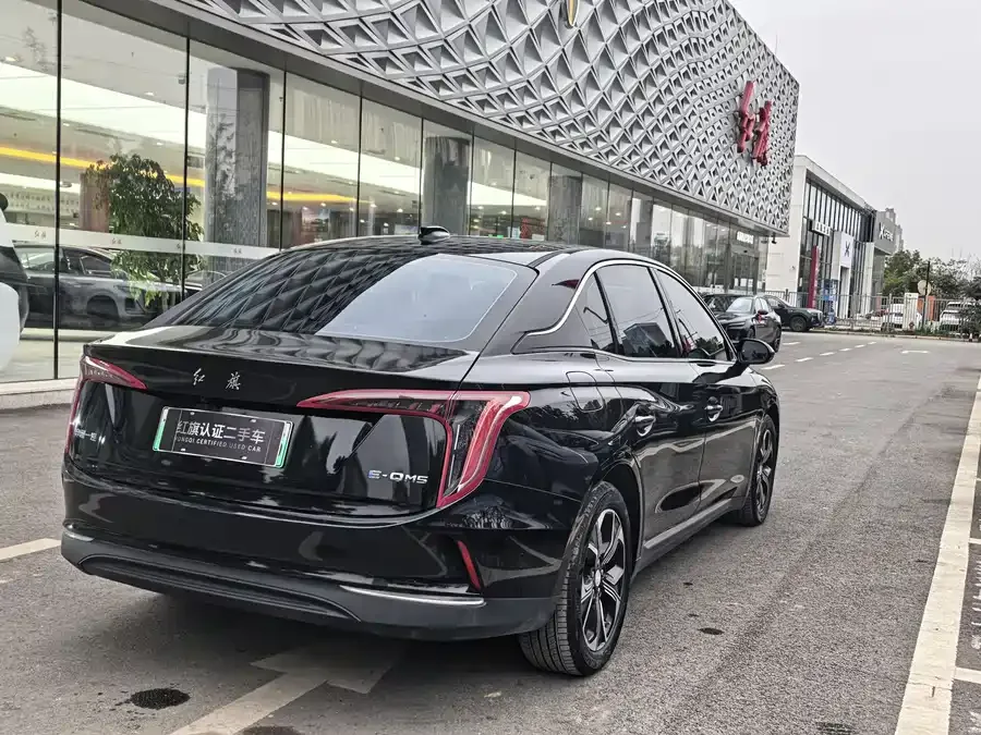 Hongqi E-QM5 Hongqi E-QM5 2023 facelift basic travel version 2023 — миниатюра 2