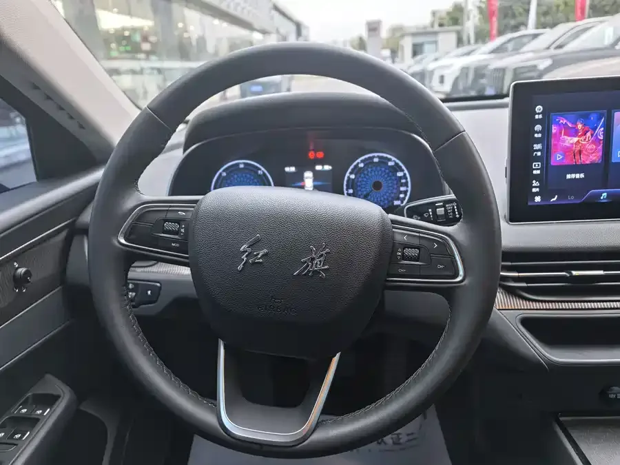 Hongqi E-QM5 Hongqi E-QM5 2023 facelift basic travel version 2023 — миниатюра 3