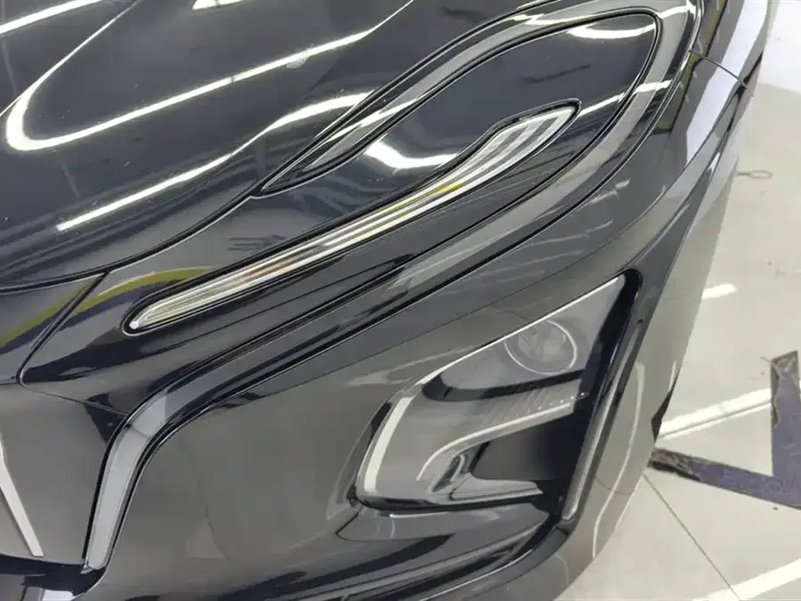 Hongqi E-QM5 Hongqi E-QM5 2023 facelift basic travel version 2024 — миниатюра 5