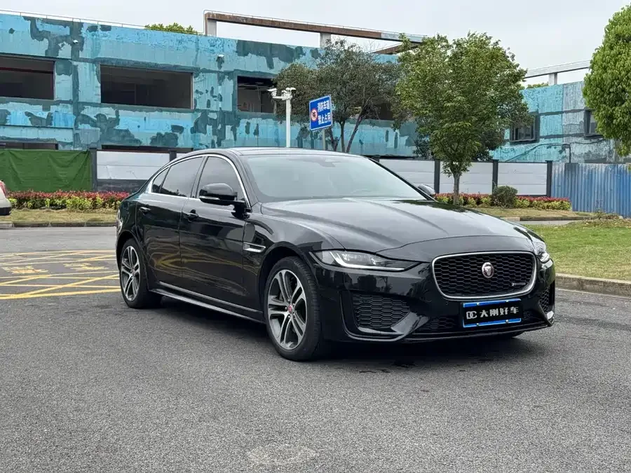 Jaguar XEL 2023 2.0T 250PS R-DYNAMIC S aggressive sports version 2023 — миниатюра 3