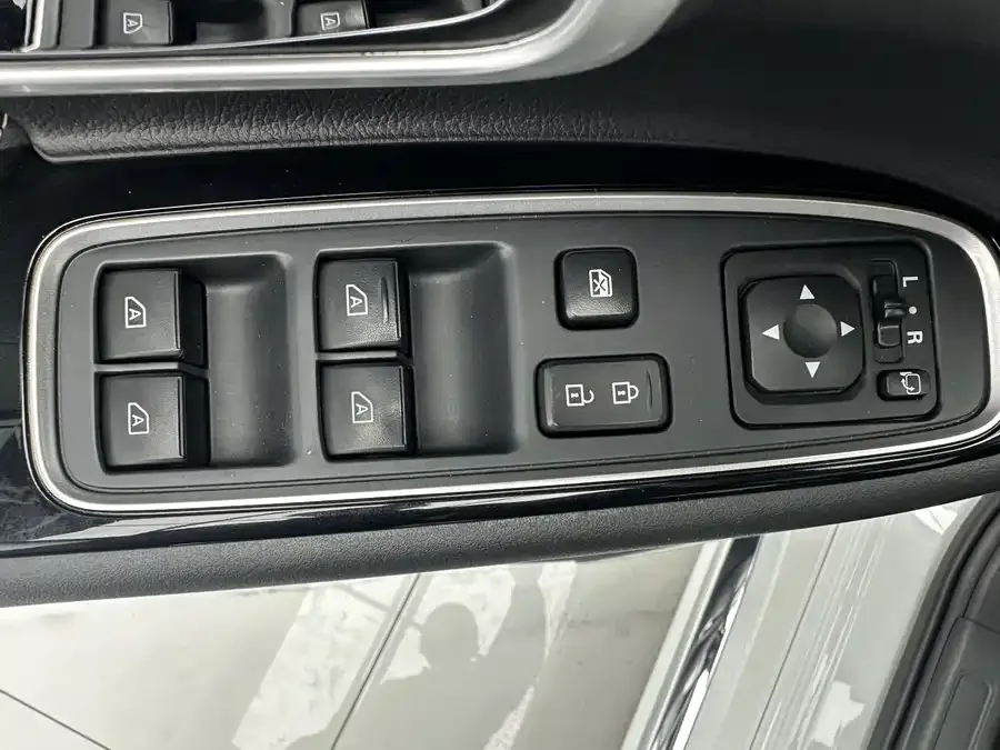 Mitsubishi Outlander Outlander 2021 facelift 2.0L 2WD Enjoy Edition 7 seats 2022 — миниатюра 5