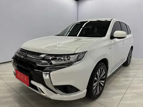Mitsubishi Outlander 2022 buy in Moscow