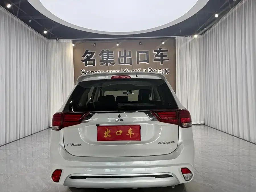 Mitsubishi Outlander Outlander 2021 facelift 2.0L 2WD 5-seater 2023 — миниатюра 2