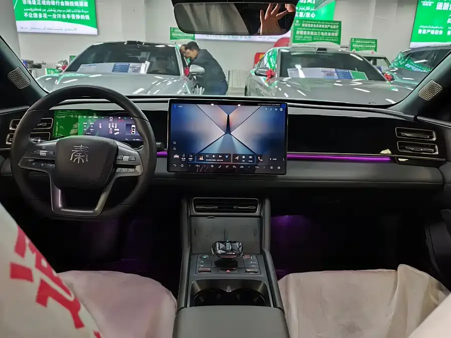 BYD Qin L Qin L 2025 DM-i Intelligent Driving Edition 120KM Excellence Edition 2025 — миниатюра 2