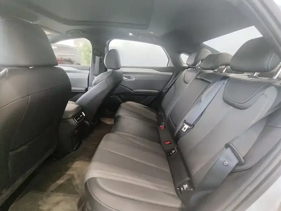 BYD Qin L Qin L 2025 EV 545KM Beyond Edition 2025 — миниатюра 2