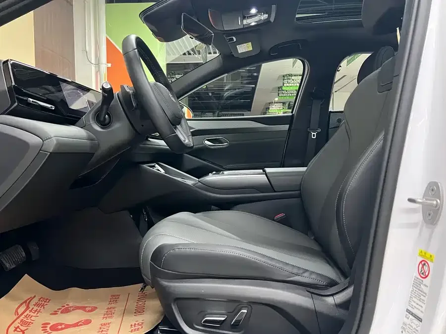 BYD Qin L Qin L 2025 EV 545KM Beyond Edition 2025 — миниатюра 4