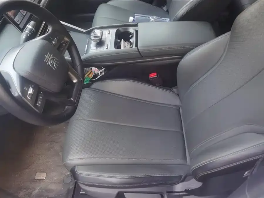 BYD Qin L Qin L 2025 DM-i Intelligent Driving Edition 80KM Leading Edition 2025 — миниатюра 3