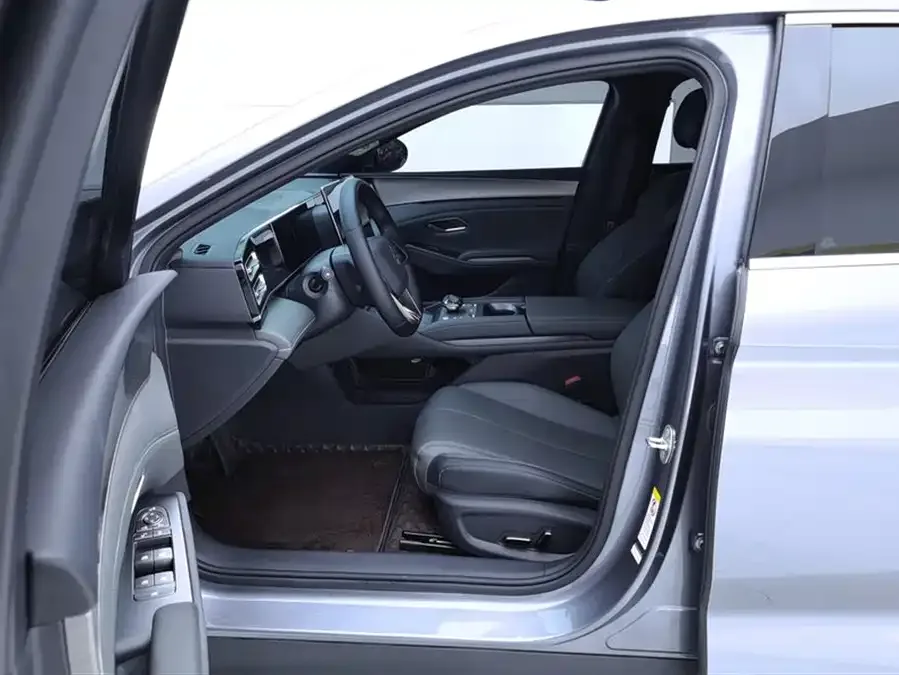 BYD Qin L Qin L 2024 DM-i 120KM Excellence Edition 2024 — миниатюра 3