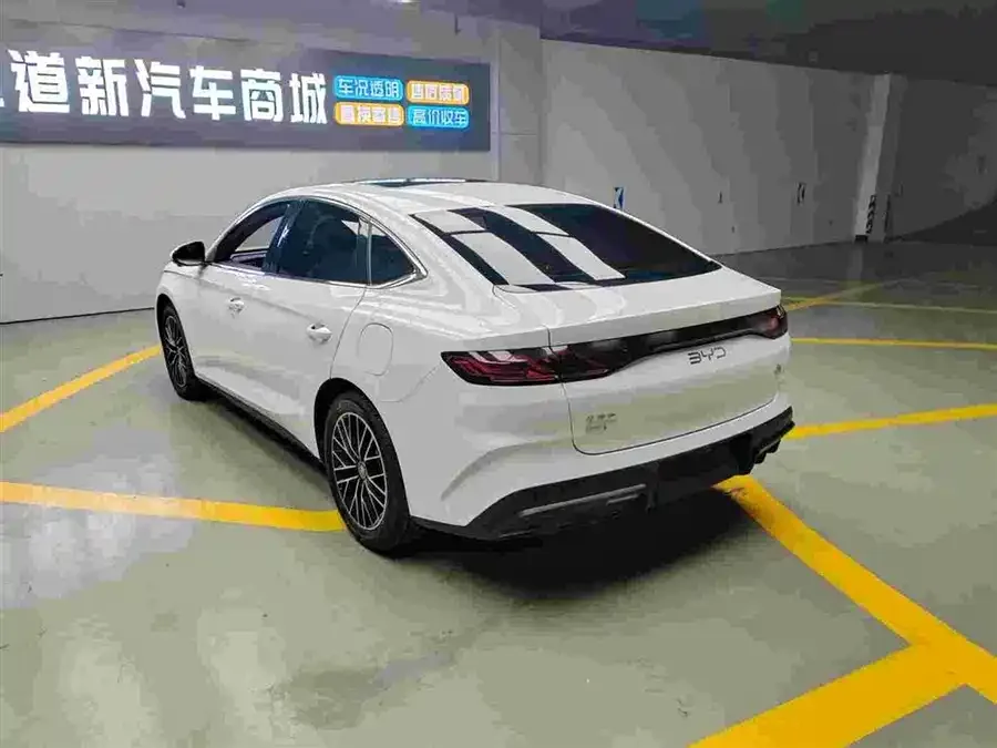BYD Qin L Qin L 2024 DM-i 120KM Excellence Edition 2024 — миниатюра 4