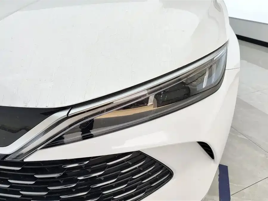 BYD Qin L Qin L 2024 DM-i 80KM Leading Edition 2025 — миниатюра 2