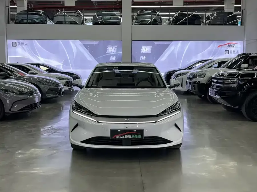 BYD Qin L Qin L 2025 EV 545KM Excellence Edition 2025 — фото 1, купить с доставкой в Москву