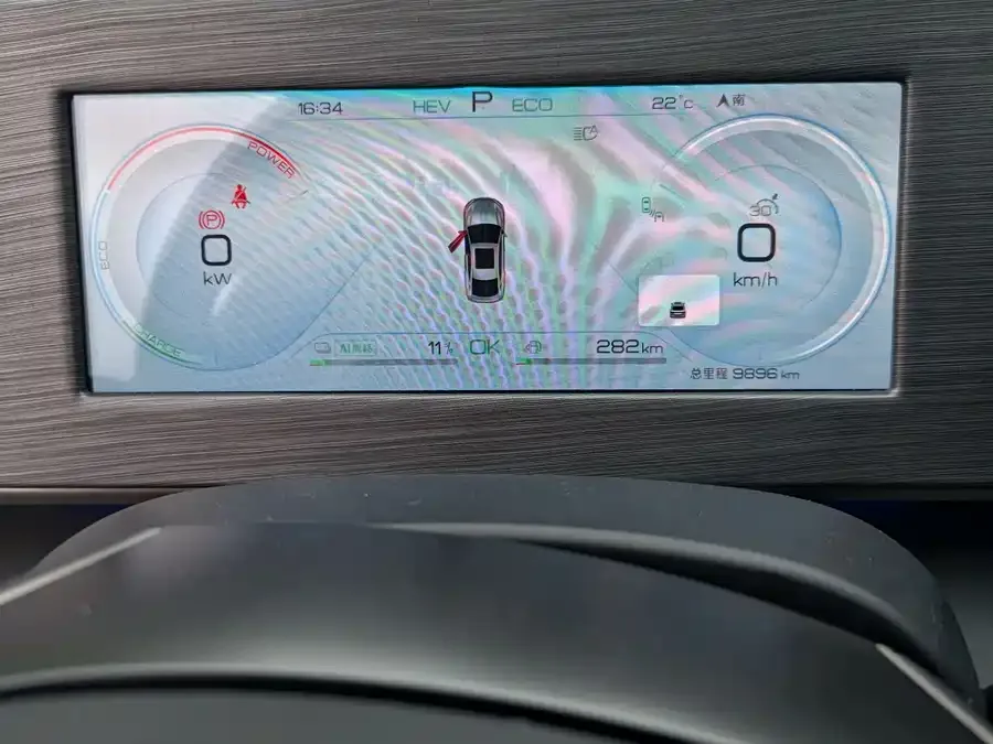 BYD Qin L Qin L 2024 DM-i 120KM Excellence Edition 2024 — миниатюра 4