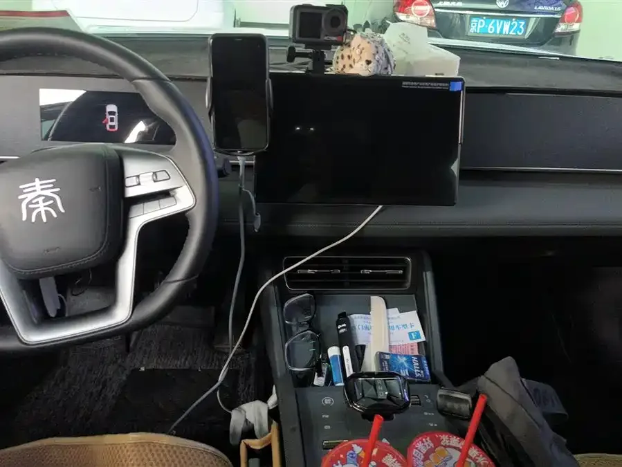 BYD Qin L Qin L 2025 DM-i Intelligent Driving Edition 80KM Leading Edition 2025 — миниатюра 4