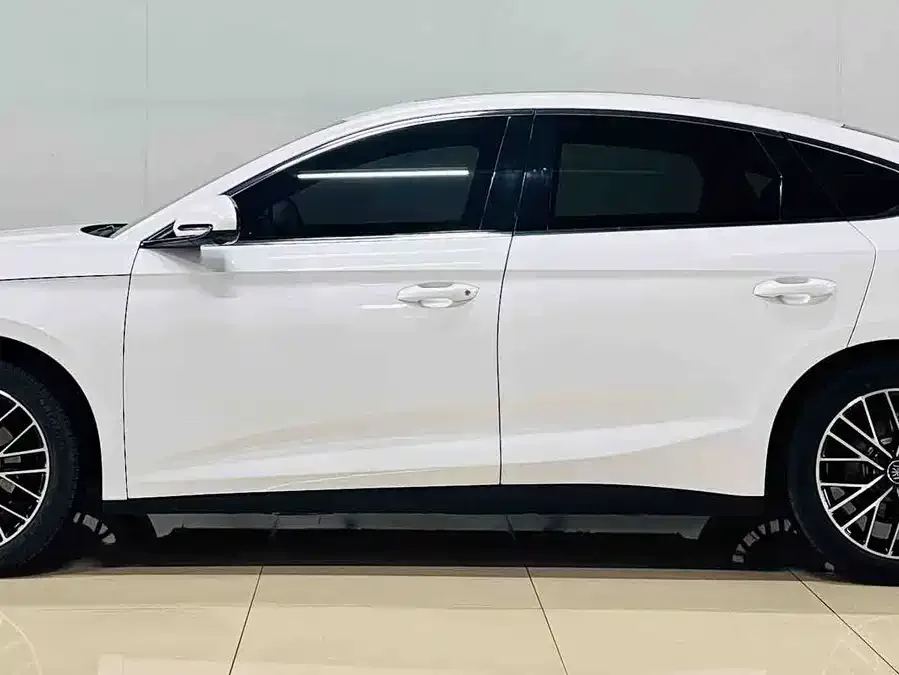 BYD Qin L Qin L 2024 DM-i 120KM Excellence Edition 2024 — миниатюра 2
