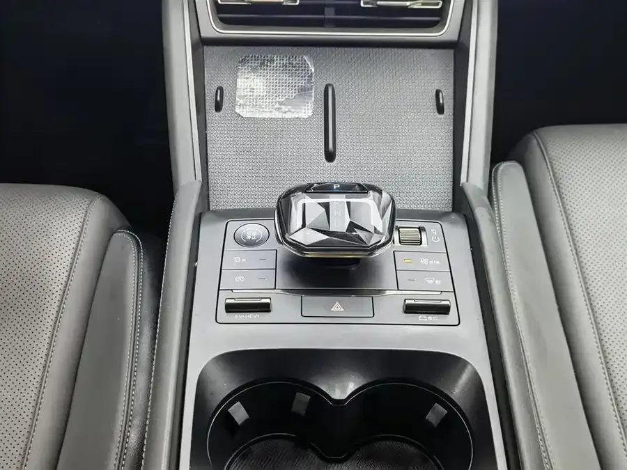 BYD Qin L Qin L 2024 DM-i 80KM Beyond Edition 2024 — миниатюра 4