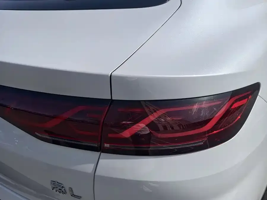 BYD Qin L Qin L 2024 DM-i 120KM Leading Edition 2024 — миниатюра 5