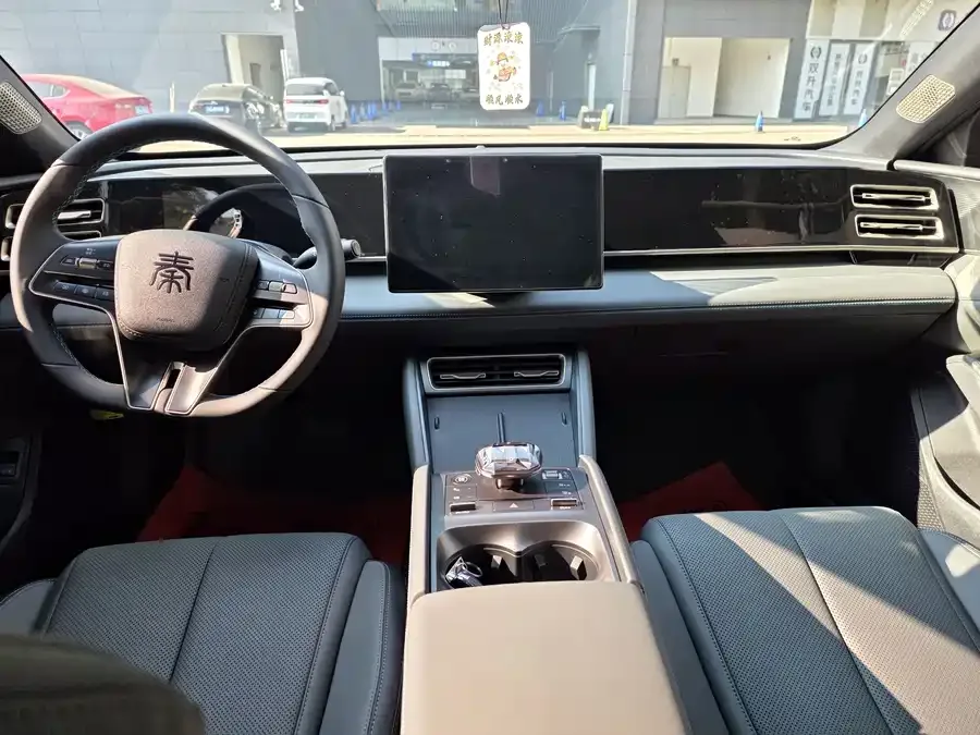 BYD Qin L Qin L 2024 DM-i 120KM Beyond Edition 2025 — миниатюра 3
