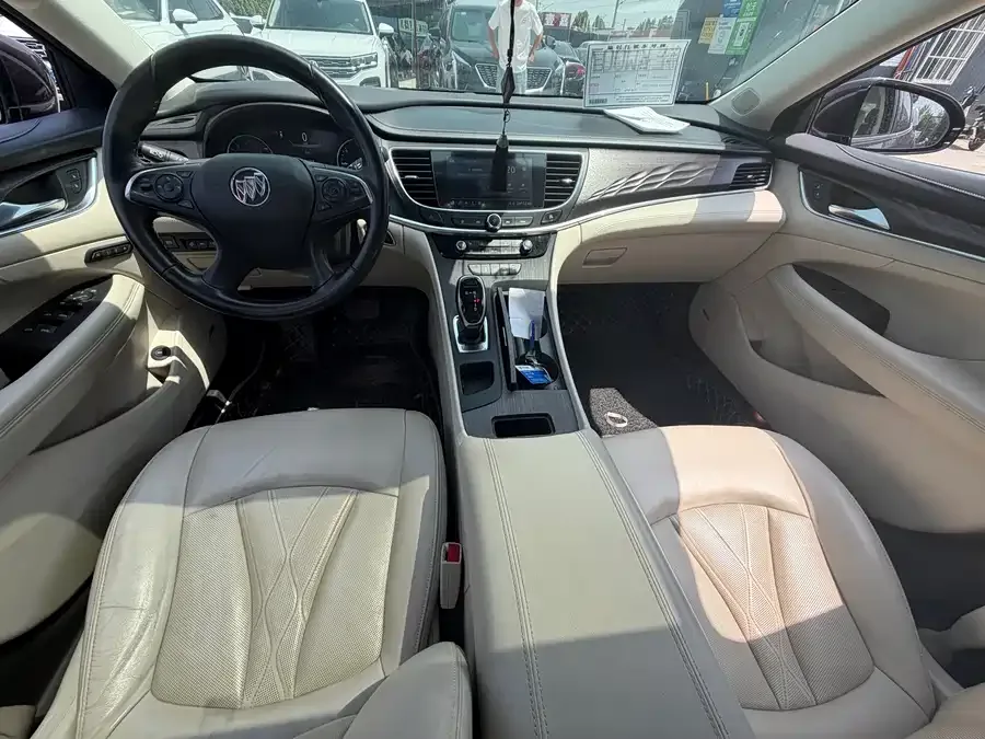 Buick LaCrosse LaCrosse 2021 Avenir Flagship Model 2022 — миниатюра 4