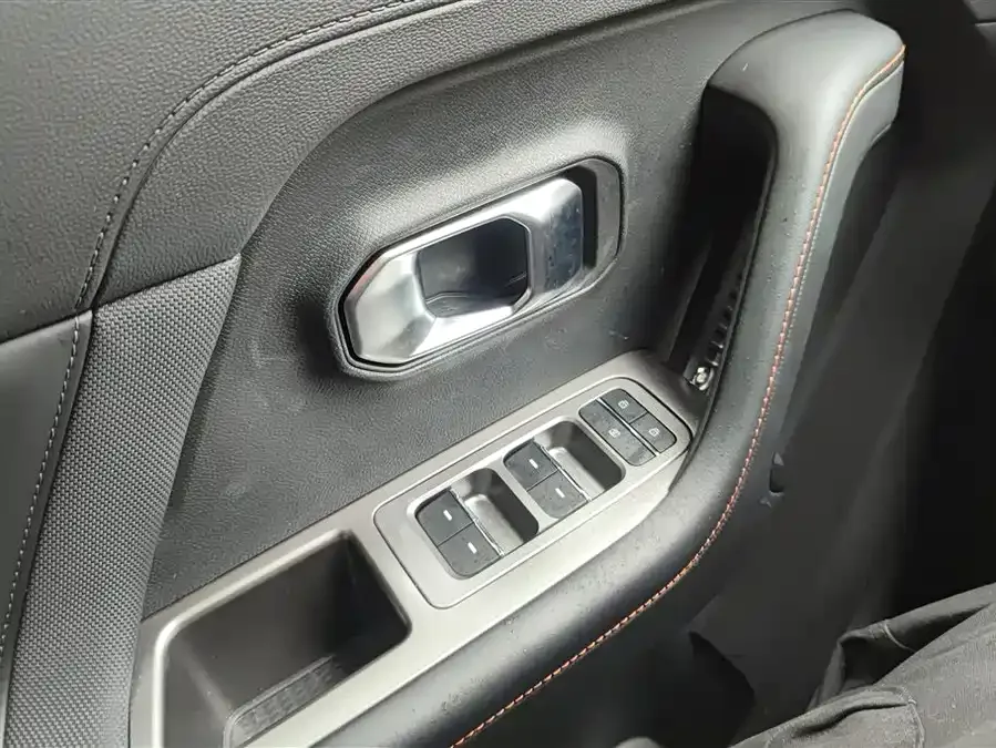 Jetour Free Jetour Freedom 2025 2.0TD XWD Crossover 2025 — миниатюра 4