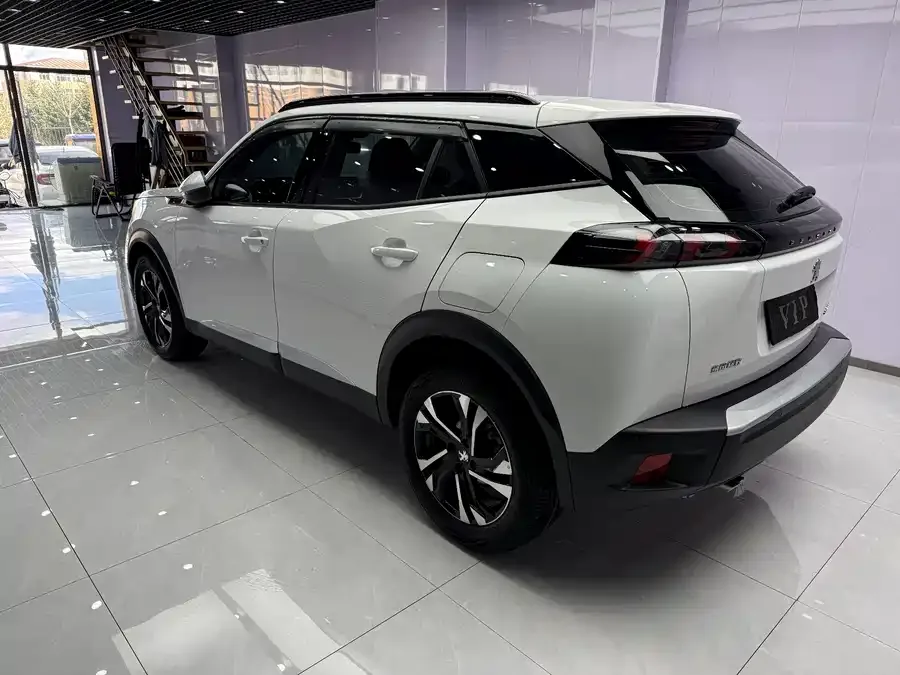 Peugeot 2008 Peugeot 2008 2022 230THP THE ONE 2022 — миниатюра 2