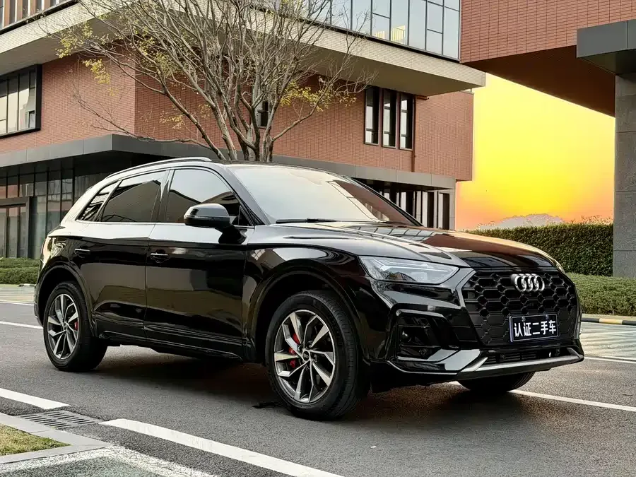 Audi Q5L 2023 40T luxury and dynamic model 2023 — миниатюра 2