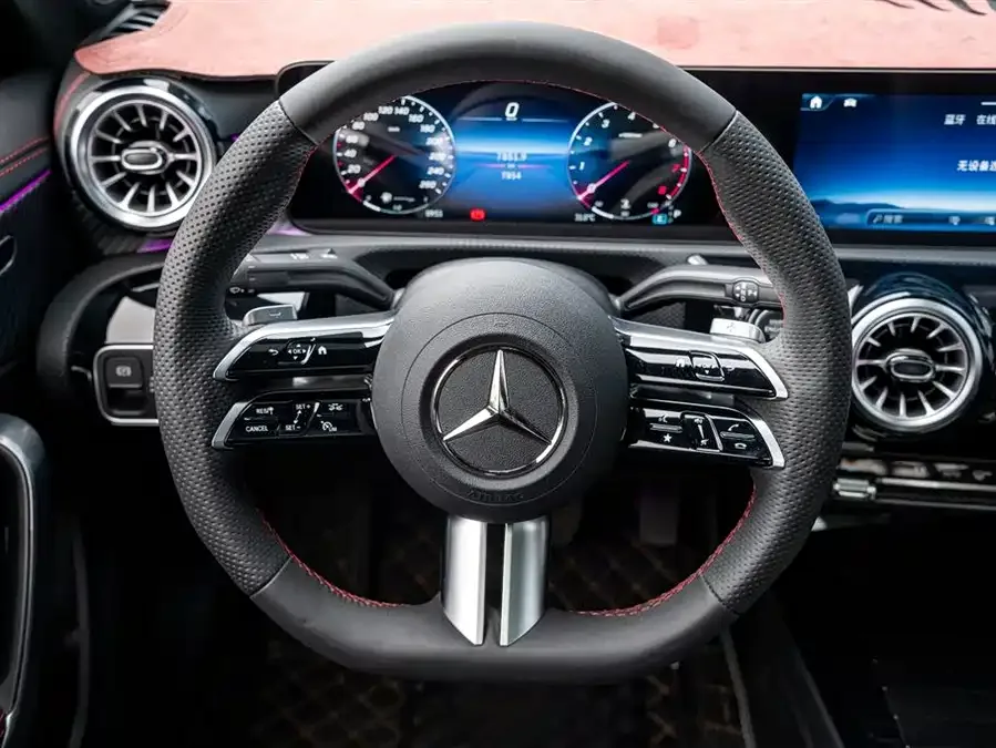 Mercedes-Benz Class A Mercedes-Benz A-Class 2025 A 200 L Fashion Edition 2025 — миниатюра 5