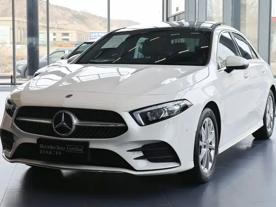 Mercedes-Benz Class A Mercedes-Benz A-Class 2022 Model A 200 L Sports Sedan Fashion Model 2022 — миниатюра 3