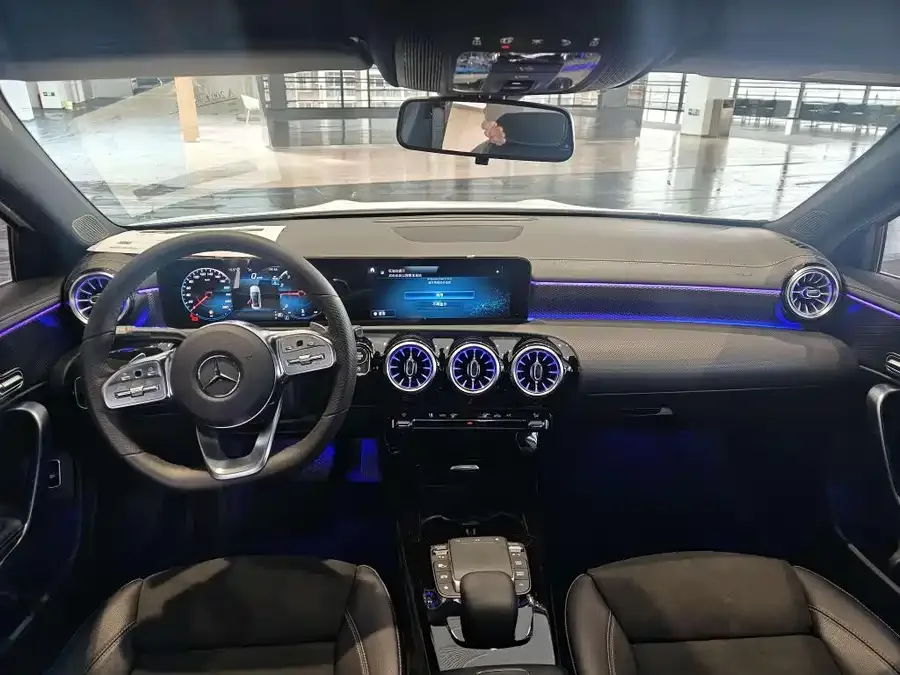 Mercedes-Benz Class A Mercedes-Benz A-Class 2023 A 200 L Fashion Edition 2023 — миниатюра 5
