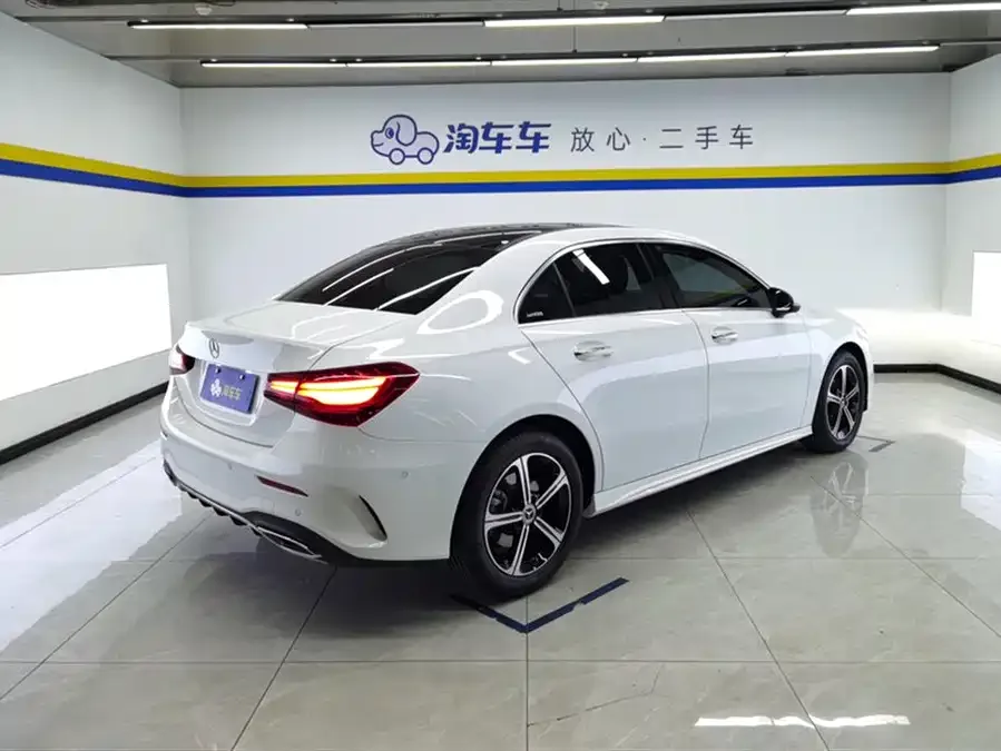 Mercedes-Benz Class A Mercedes-Benz A-Class 2024 Model A 200 L Fashion Edition 2024 — миниатюра 3