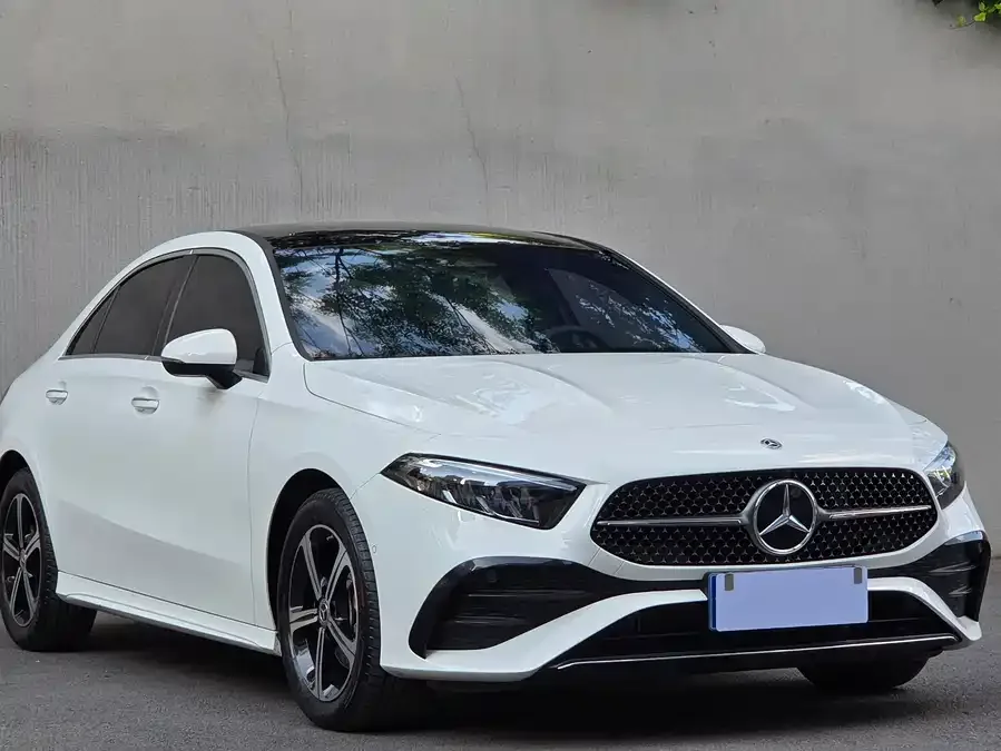 Mercedes-Benz Class A Mercedes-Benz A-Class 2024 A 200 L Fashion Edition 2024 — миниатюра 3