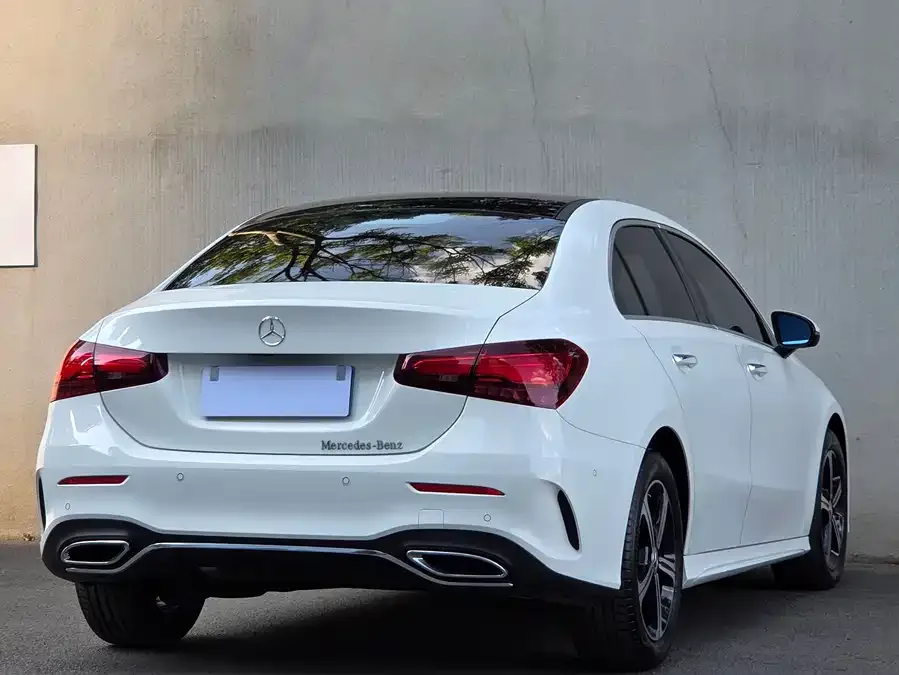 Mercedes-Benz Class A Mercedes-Benz A-Class 2024 A 200 L Fashion Edition 2024 — миниатюра 4