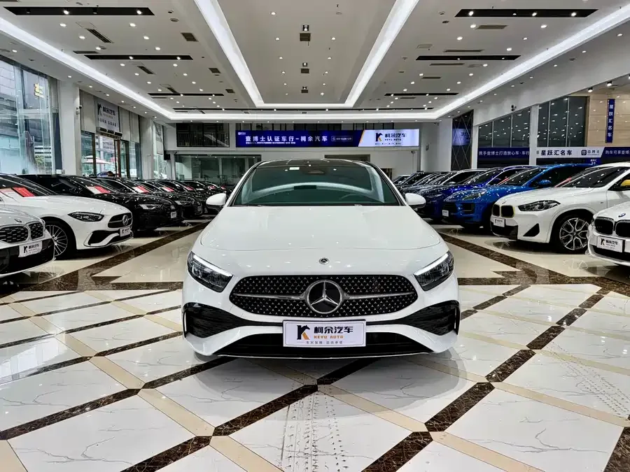 Mercedes-Benz Class A Mercedes-Benz A-Class 2023 A 200 L Fashion Edition 2023 — миниатюра 3