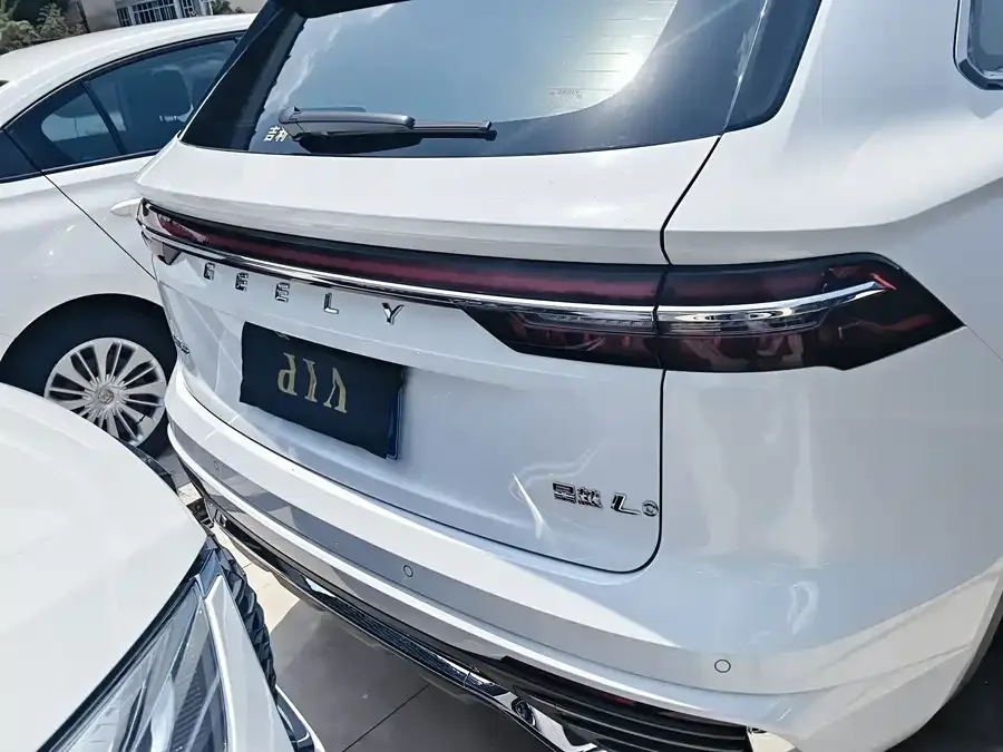 Geely Monjaro Xingyue L 2021 2.0TD DCT EVO 2WD flagship model 2023 — миниатюра 5