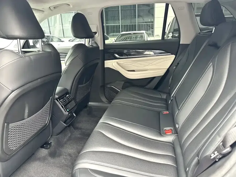 Geely Monjaro Xingyue L 2024 2.0TD High Power Automatic 2WD Yunqi Edition 2023 — миниатюра 2