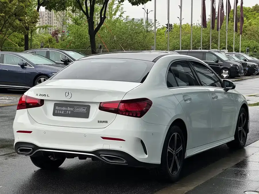 Mercedes-Benz Class A Mercedes-Benz A-Class 2025 A 200 L Fashion Edition 2025 — миниатюра 3