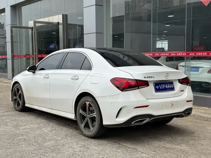 Mercedes-Benz Class A Mercedes-Benz A-Class 2022 Model A 200 L Sports Sedan Fashion Model 2022 — миниатюра 3