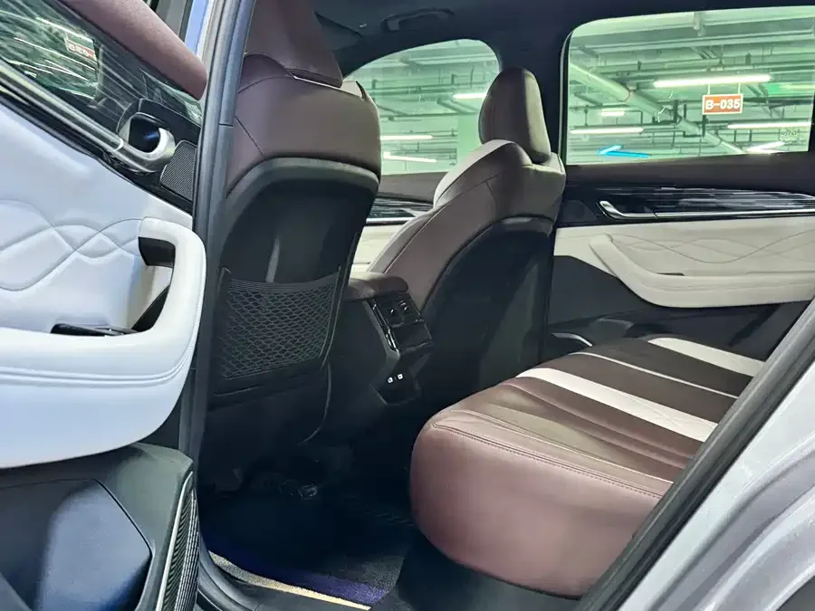 Geely Monjaro Xingyue L 2021 2.0TD DCT EVO 2WD Premium Edition 2023 — миниатюра 3