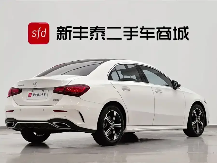 Mercedes-Benz Class A Mercedes-Benz A-Class 2023 A 200 L Fashion Edition 2024 — миниатюра 2