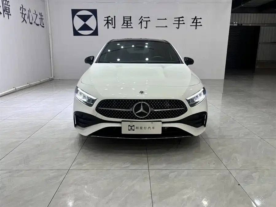 Mercedes-Benz Class A Mercedes-Benz A-Class 2025 A 200 L Fashion Edition 2025 — миниатюра 3