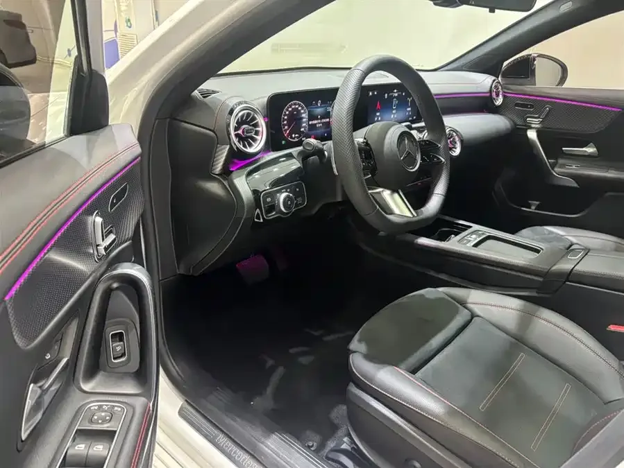 Mercedes-Benz Class A Mercedes-Benz A-Class 2025 A 200 L Fashion Edition 2025 — миниатюра 4