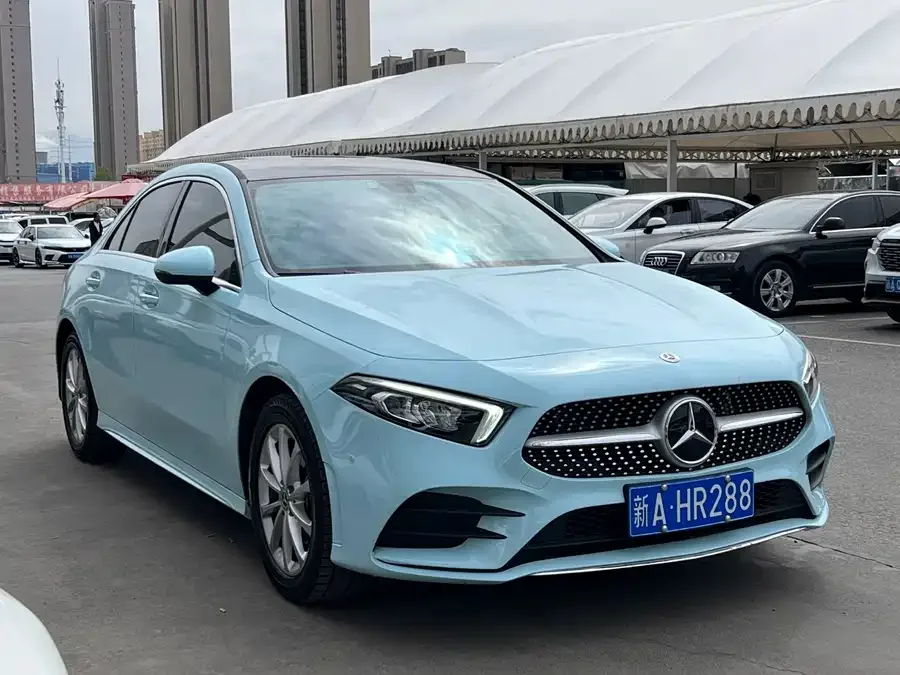 Mercedes-Benz Class A Mercedes-Benz A-Class 2022 A 200 L Sports Sedan Dynamic Edition 2022 — миниатюра 3