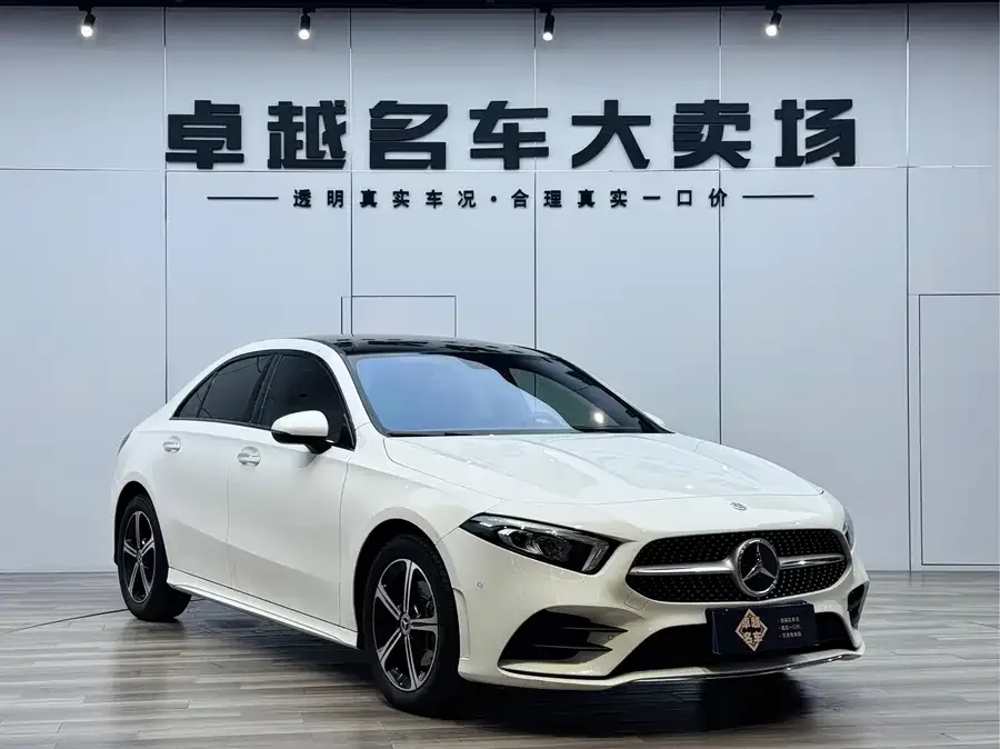 Mercedes-Benz Class A Mercedes-Benz A-Class 2022 Model Three A 200 L Sports Sedan Fashion Model 2023 — миниатюра 3