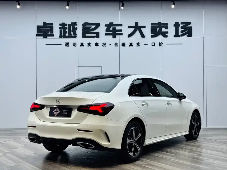 Mercedes-Benz Class A Mercedes-Benz A-Class 2022 Model Three A 200 L Sports Sedan Fashion Model 2023 — миниатюра 4