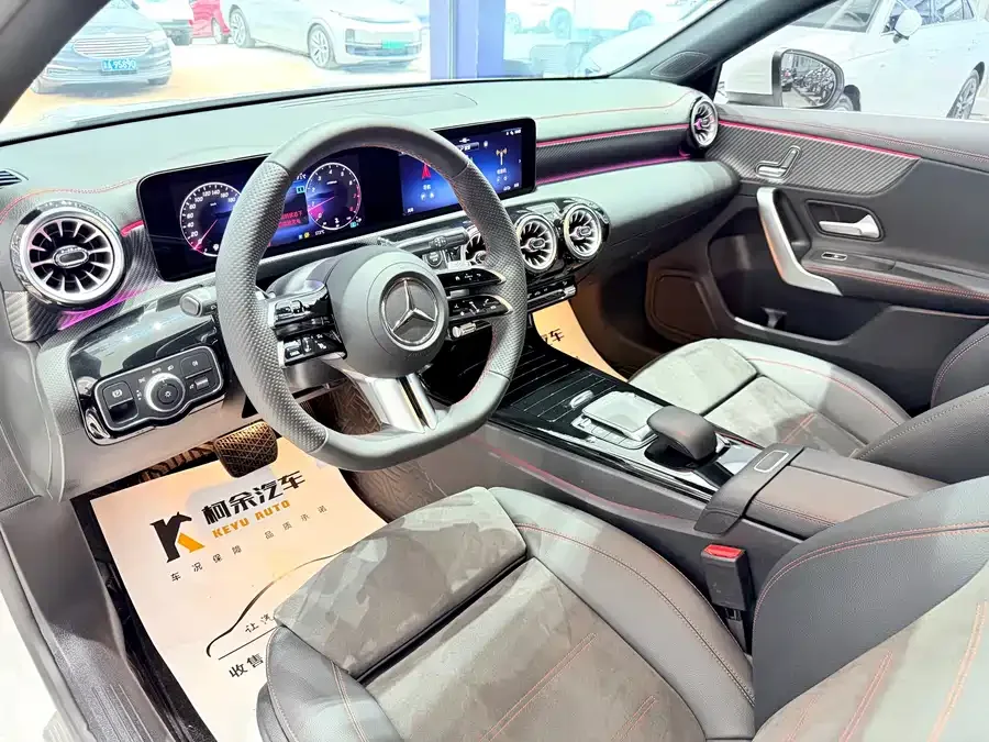 Mercedes-Benz Class A Mercedes-Benz A-Class 2023 A 200 L Fashion Edition 2023 — миниатюра 4