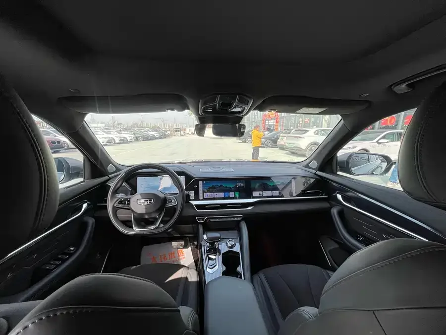 Geely Monjaro Xingyue L 2024 2.0TD High Power Automatic 2WD Skyline Edition 2024 — миниатюра 2
