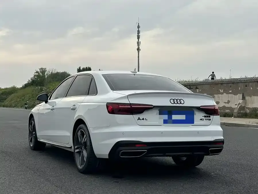 Audi a4 l 2023 40 TFSI luxury and dynamic model 2023 — миниатюра 4