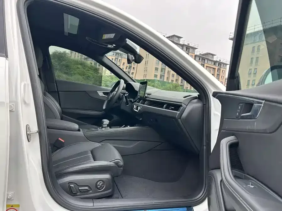 Audi a4 l 2023 40 TFSI luxury and dynamic model 2023 — миниатюра 5