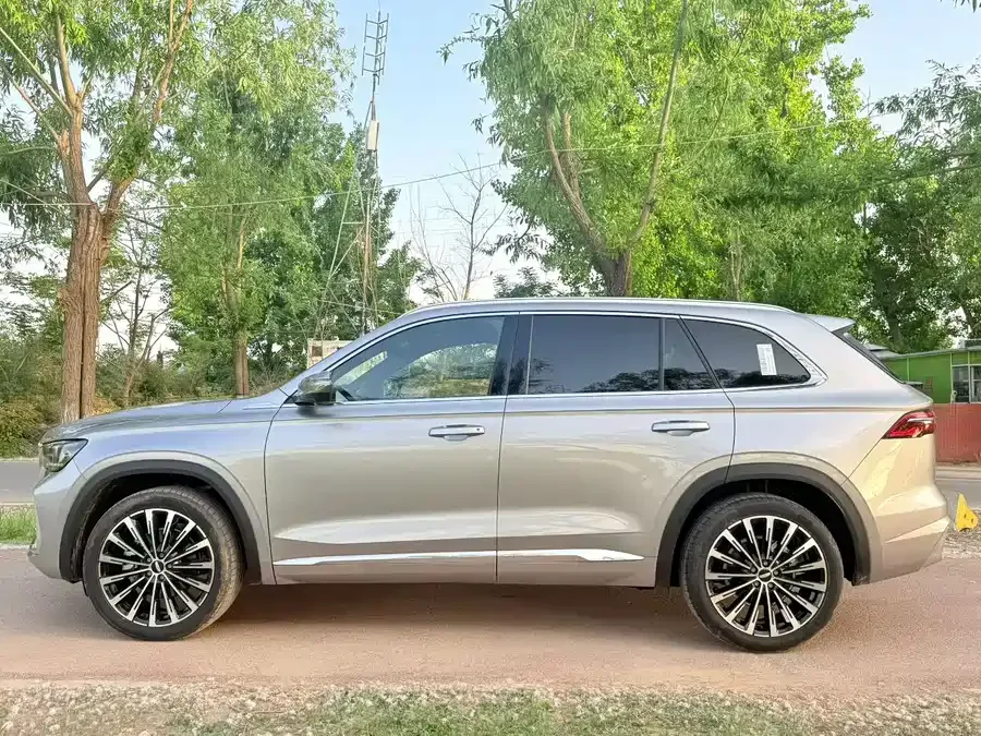 Geely Monjaro Xingyue L 2025 Dongfangyao 2.0TD Automatic Star-gazing Edition 2025 — миниатюра 3