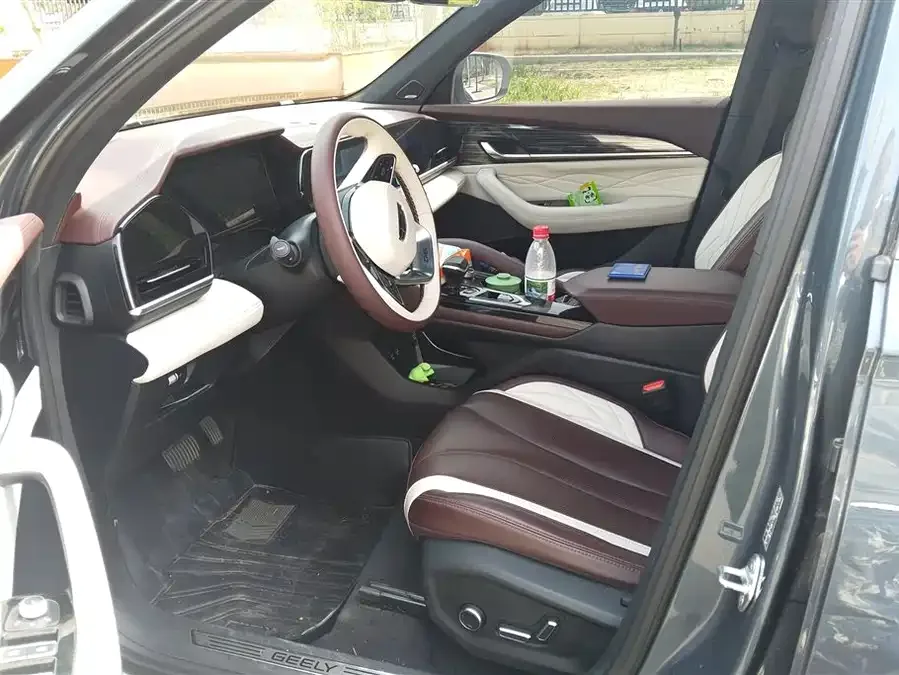 Geely Monjaro Xingyue L 2021 2.0TD DCT EVO 2WD Smart Edition 2022 — миниатюра 3