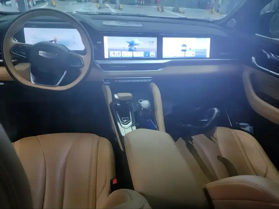 Geely Monjaro Xingyue L 2024 Hybrid 1.5T Tiangong Edition 2025 — миниатюра 4